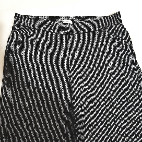 NWT Max Studio wide leg crepe cropped pants L -D5 - Picture 3 of 4